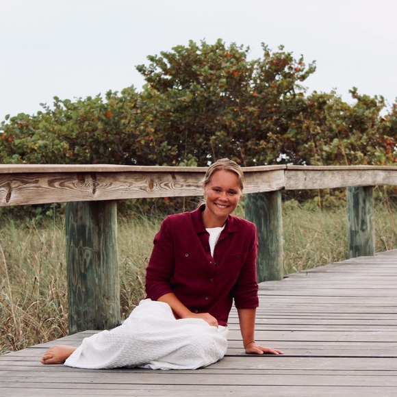 Meet your Posher, Monica - Picture 1 of 1